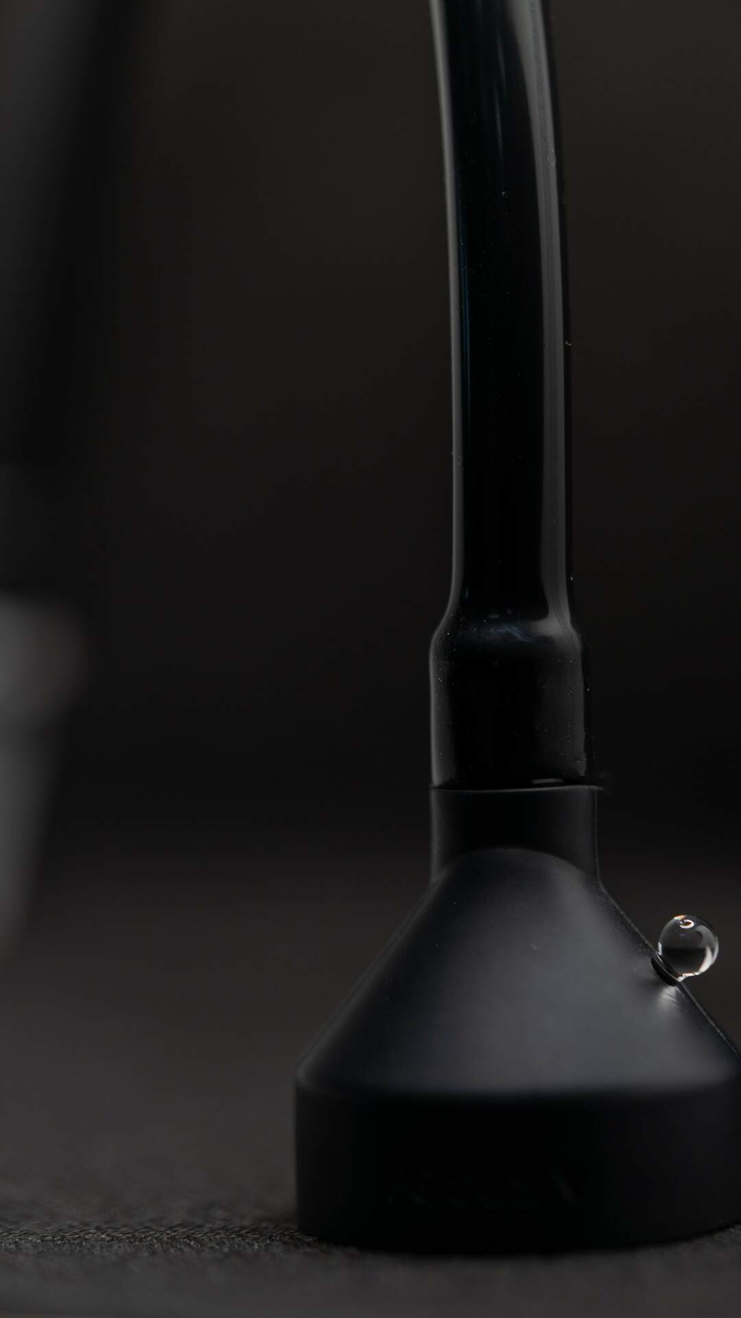 Focus V AERIS Whip + Stabilizer Base